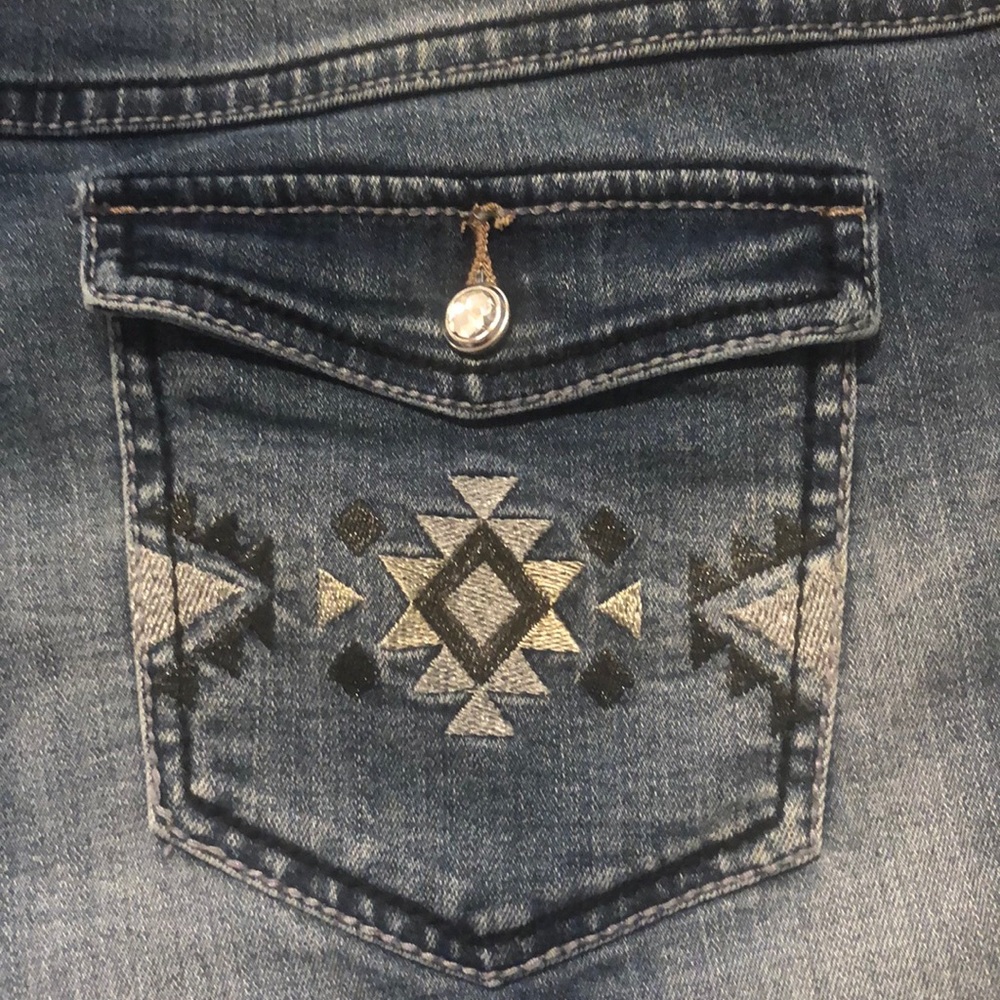 INC Denim Shorts - LIKE NEW - WORN ONCE - Picture 10 of 13